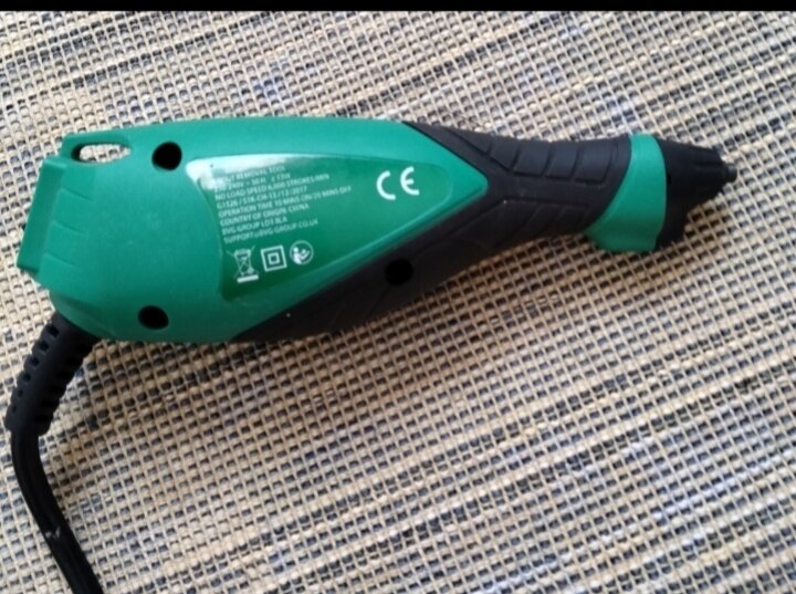 Scula noua de indepart mortarul